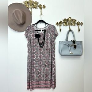 Boho shift dress with a soft medallion print XL/1X